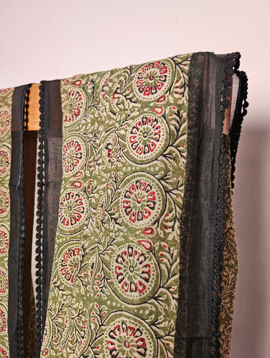 Elegant Handblock-Style Printed Saree with Black Organza Pallu