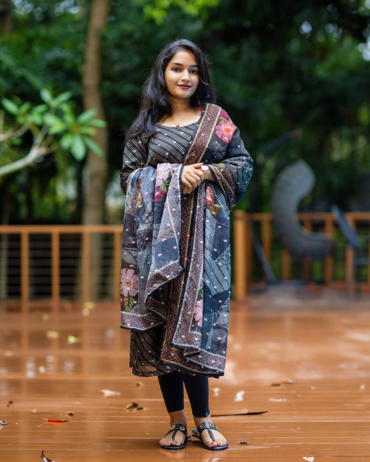 Elegant Organza Butti Kurti Top & Designer Dupatta