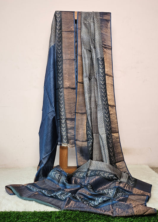 Navy Blue Textured Saree with Geometric Border & Metallic Finish