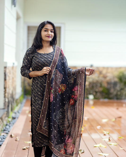 Elegant Organza Butti Kurti Top & Designer Dupatta