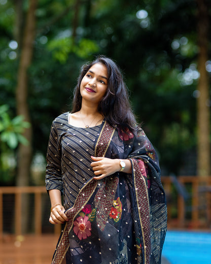 Elegant Organza Butti Kurti Top & Designer Dupatta